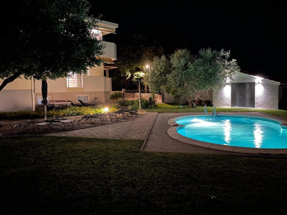 Apartments Sunny Estate Затон Екстер'єр фото