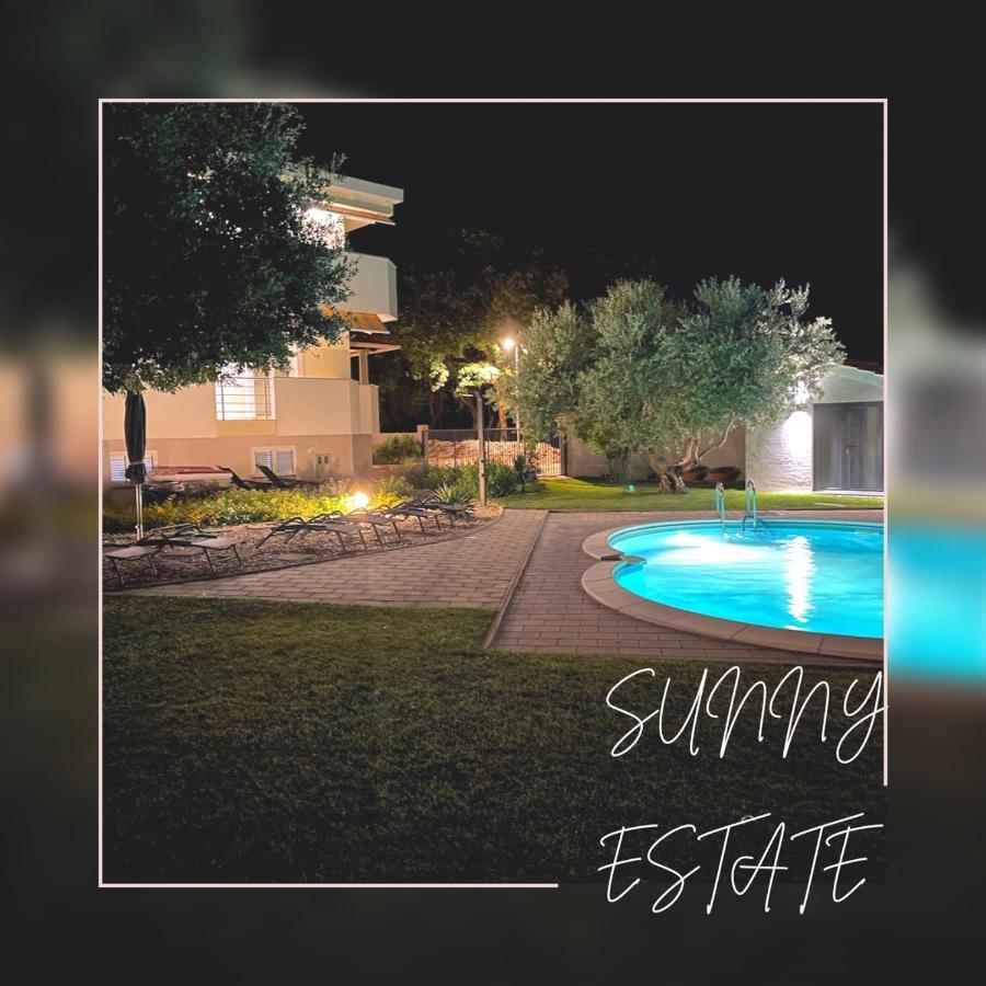 Apartments Sunny Estate Затон Екстер'єр фото