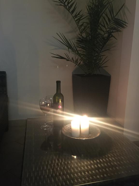 Apartments Sunny Estate Затон Екстер'єр фото