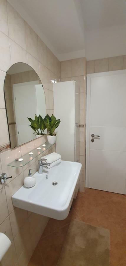 Apartments Sunny Estate Затон Екстер'єр фото